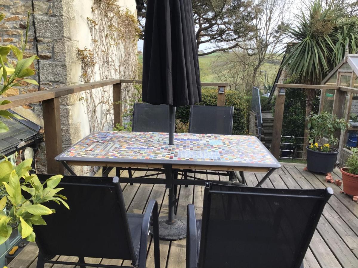 Cozy Camborne Studio Retreat With Two Single Beds Экстерьер фото