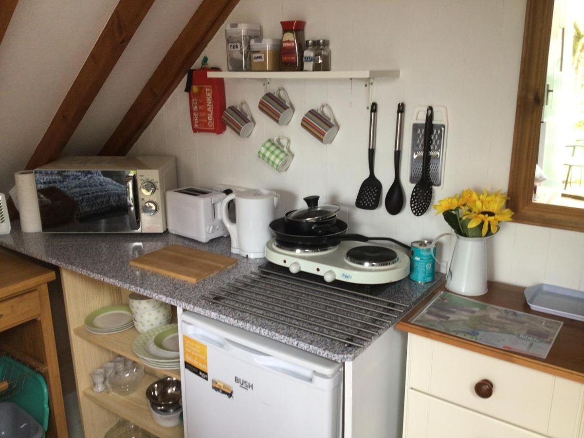 Cozy Camborne Studio Retreat With Two Single Beds Экстерьер фото